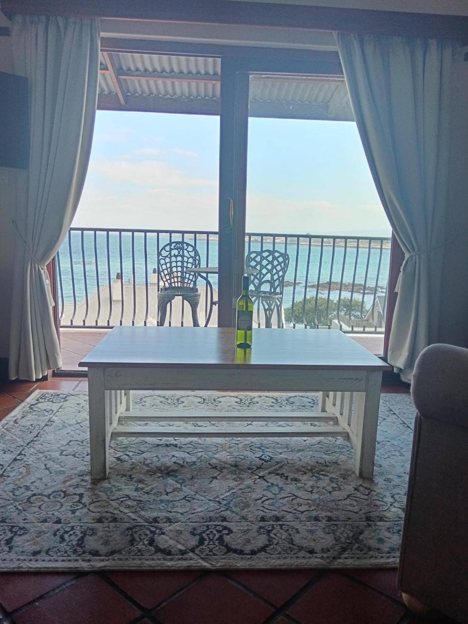 Berg En Zee Guesthouse Gordons Bay Exterior photo